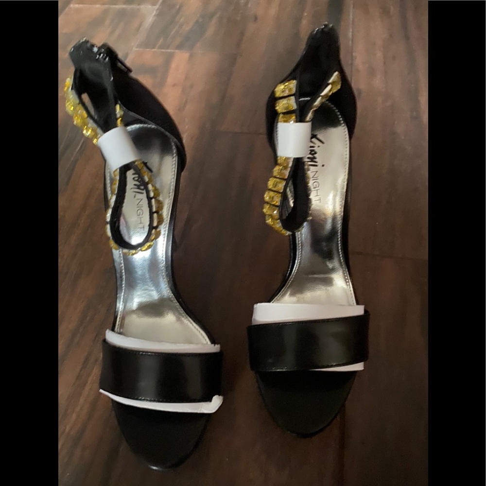 Fioni Night Shoes